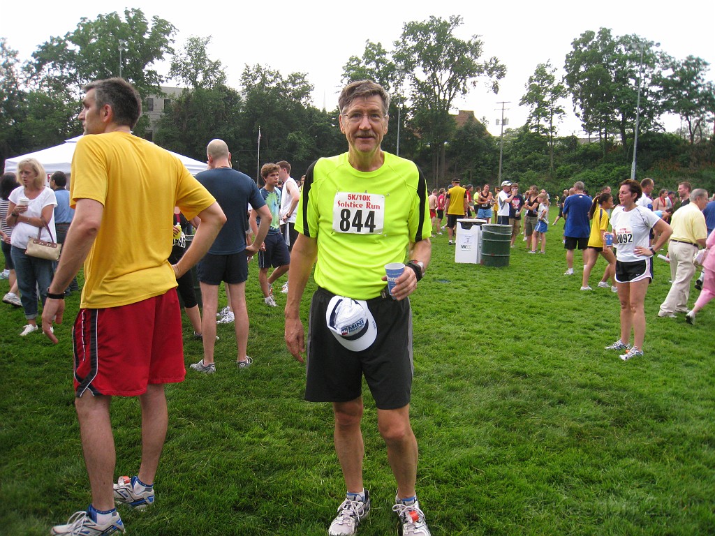 Solstice 10K 2010-06 0455.jpg - The 2010 running of the Northville Michigan Solstice 10K race. Six miles of heat, humidity and hills.